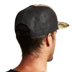 Sitka Trucker -Archer's Haven Img SITKA BG 2021 90188 SA Mens Sitka Trucker Optifade Subalpine Studio 0258
