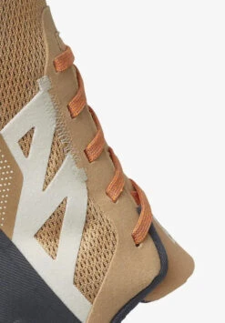 Salomon Women's Outpulse -Archer's Haven L41688700 c802eff649e5b43472e37a4450bd4e21 3 png