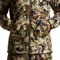 Sitka Ambient Jacket -Archer's Haven img SITKA BG 2022 600043 SA Ambient Jacket Optifade Subalpine Studio 00363